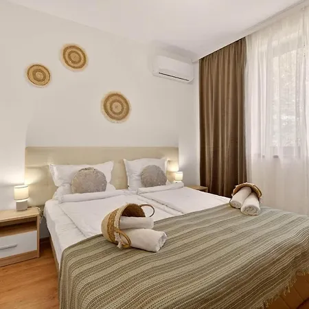 Earth And Sea Place Cabacum Varna